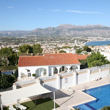 فيلا Magnificent View And Pool البير المظهر الخارجي الصورة