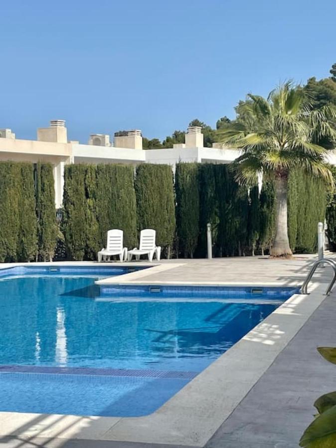 فيلا Magnificent View And Pool البير المظهر الخارجي الصورة