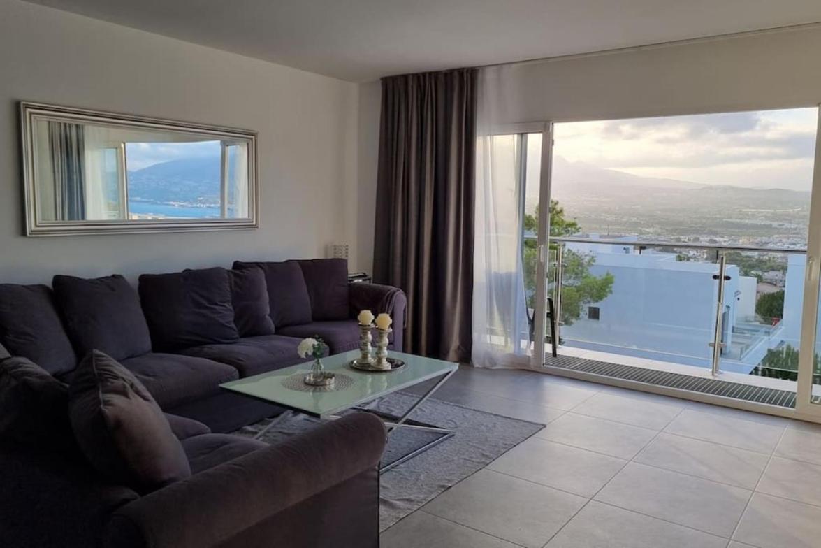 فيلا Magnificent View And Pool البير المظهر الخارجي الصورة