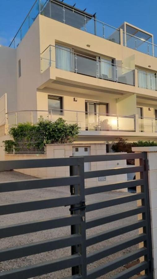 فيلا Magnificent View And Pool البير المظهر الخارجي الصورة