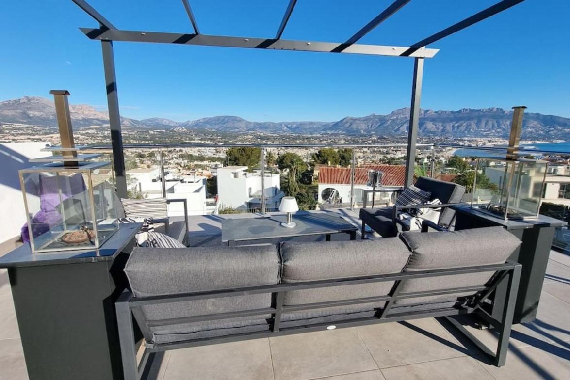 فيلا Magnificent View And Pool البير المظهر الخارجي الصورة